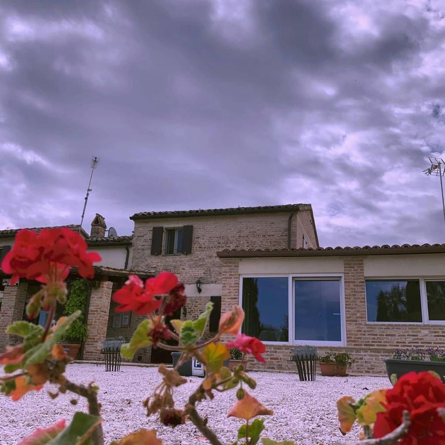 Casa Sorgente Bed and Breakfast San Costanzo Exteriör bild
