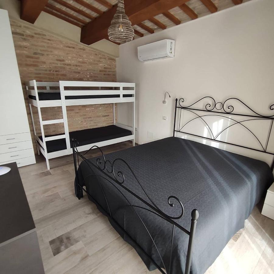 Casa Sorgente Bed and Breakfast San Costanzo Exteriör bild