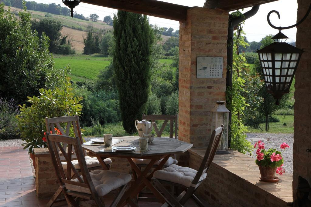 Casa Sorgente Bed and Breakfast San Costanzo Exteriör bild